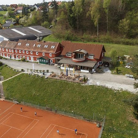 Hotel & Tennis Riederhof Mantscha Ngoại thất bức ảnh