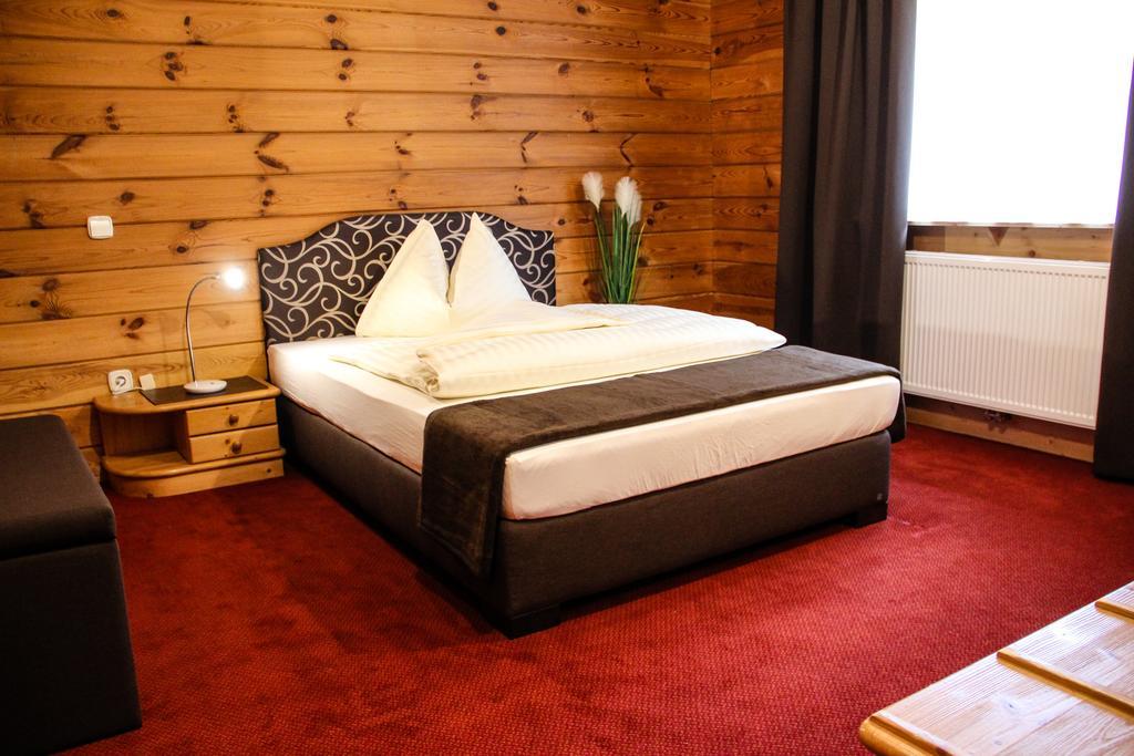 Hotel & Tennis Riederhof Mantscha Ngoại thất bức ảnh