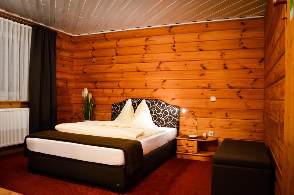 Hotel & Tennis Riederhof Mantscha Ngoại thất bức ảnh