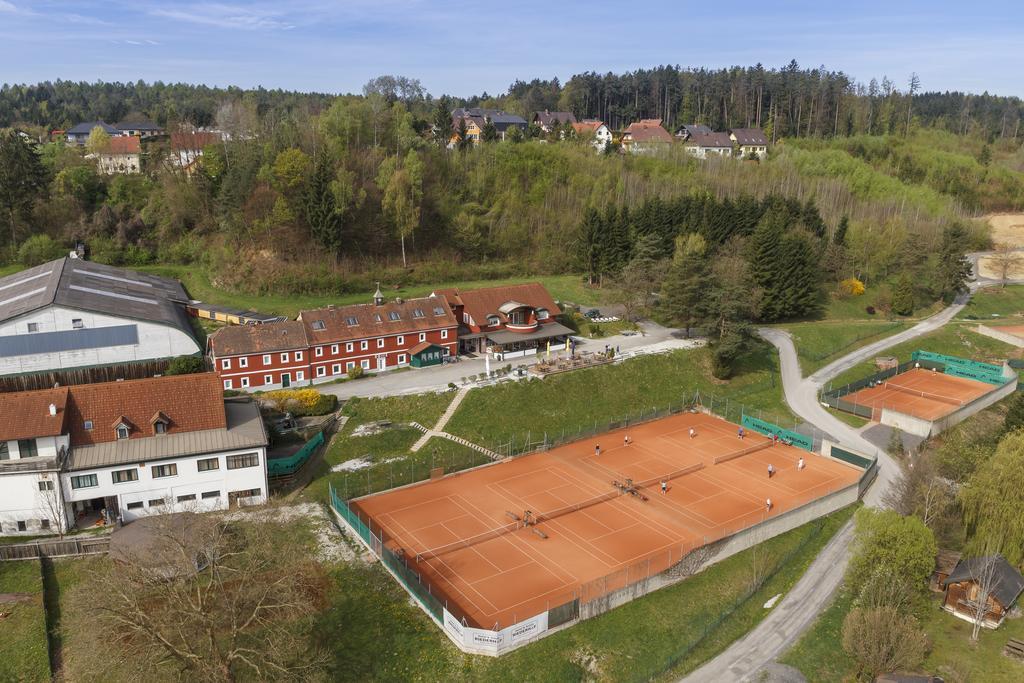 Hotel & Tennis Riederhof Mantscha Ngoại thất bức ảnh